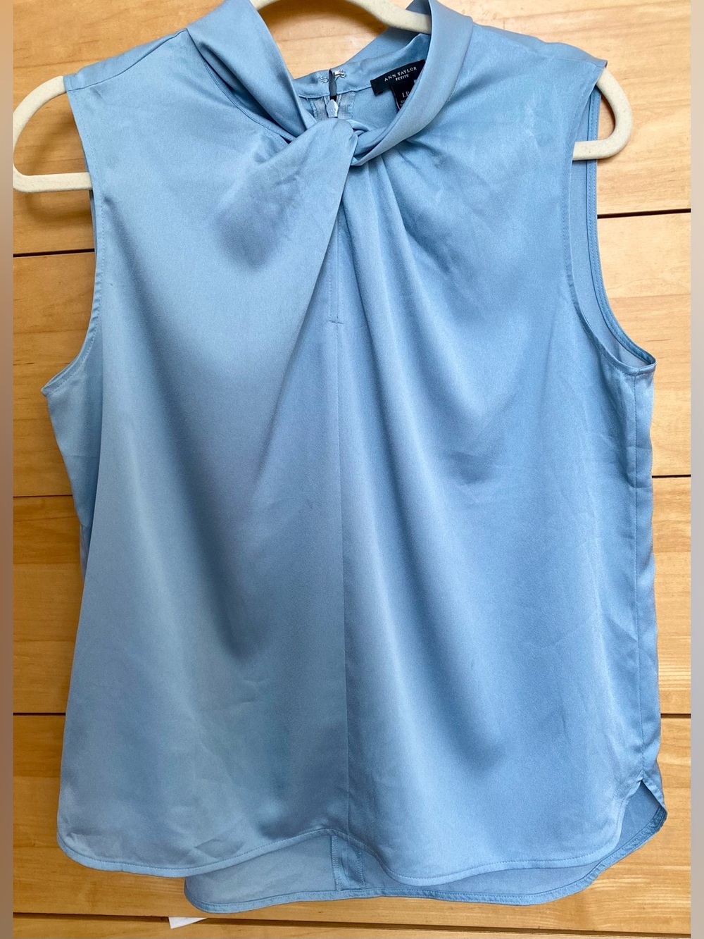 Ann Taylor Twist-Neck sleeveless top - Ice Blue - Large Petite (Medium)